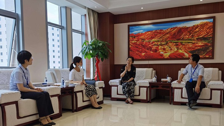 甘肃省地方金融监督管理局金融四处处长赵兰玲一行莅临担保集团调研指导工作