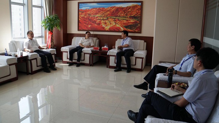 邮储银行甘肃省分行副行长白庆元一行到担保集团座谈交流