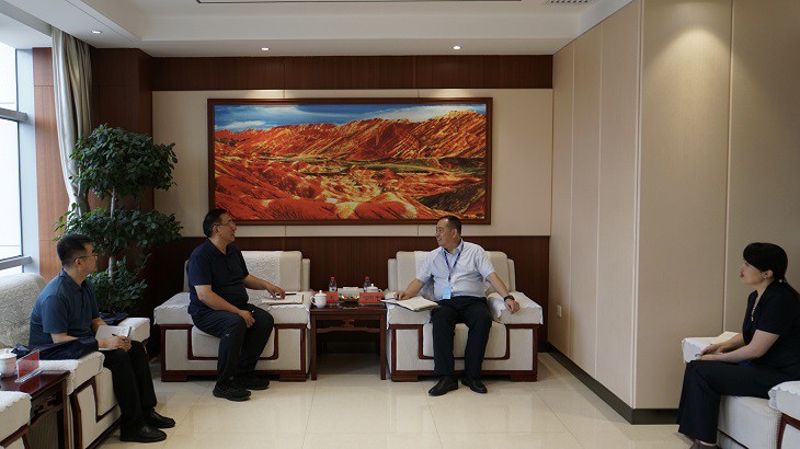 甘肃供销集团总经理孔杰一行莅临公司交流会谈