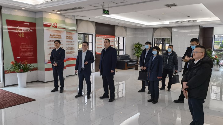 公司董事长邹明升带领考察团赴重庆地区标杆企业交流学习