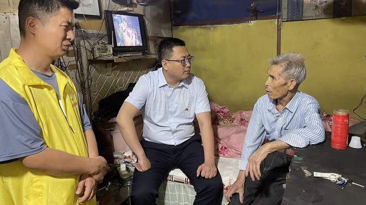 主题教育|帮扶有心更有行  走访慰问暖人心  —担保集团第一党支部与基层社区开展互联共建活动