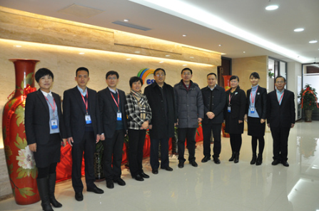 公航旅集团公司领导节后慰问干部员工