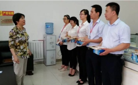 省公航旅集团副总经理吴长虹赴省融资担保集团金昌有限公司进行慰问