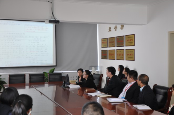公司进行2015版调查报告及合同修订讲解培训