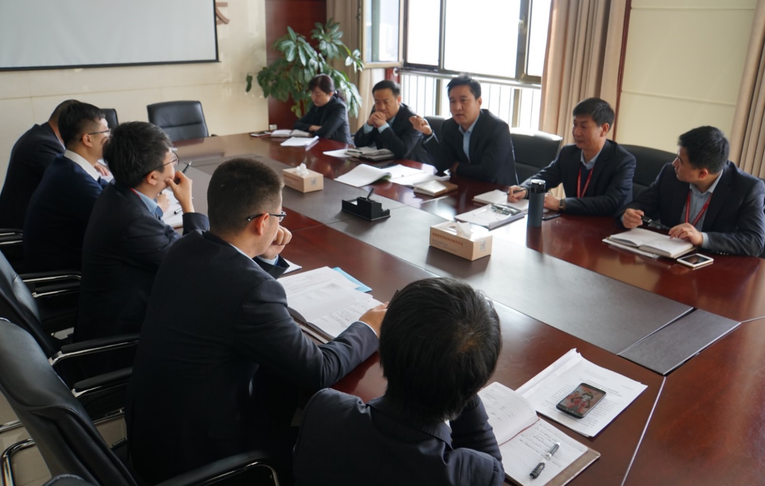 公司召开专题会议学习全国小微企业金融服务电视电话会议精神