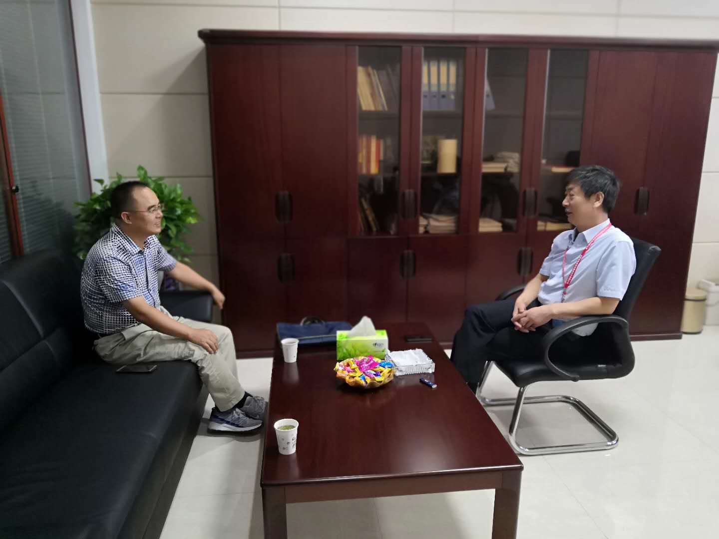 赵德军副总经理与邮储银行洽谈合作事宜